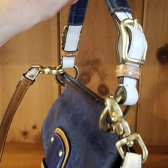 Coach Willis Limited Edition Crossbody Bag - Picture 8 of 10